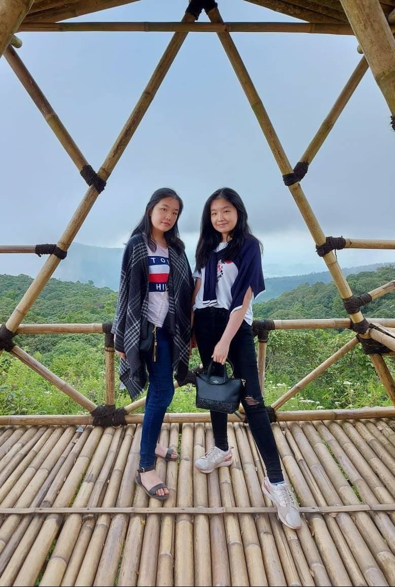 Jennifer – Jessica, Semakin Korea di Vancouver