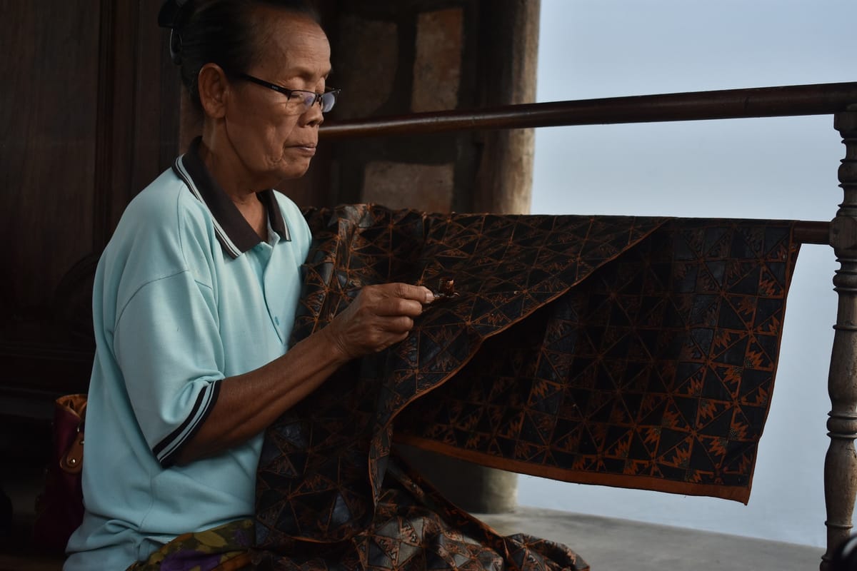 Prosa Kehidupan dalam Selembar Batik