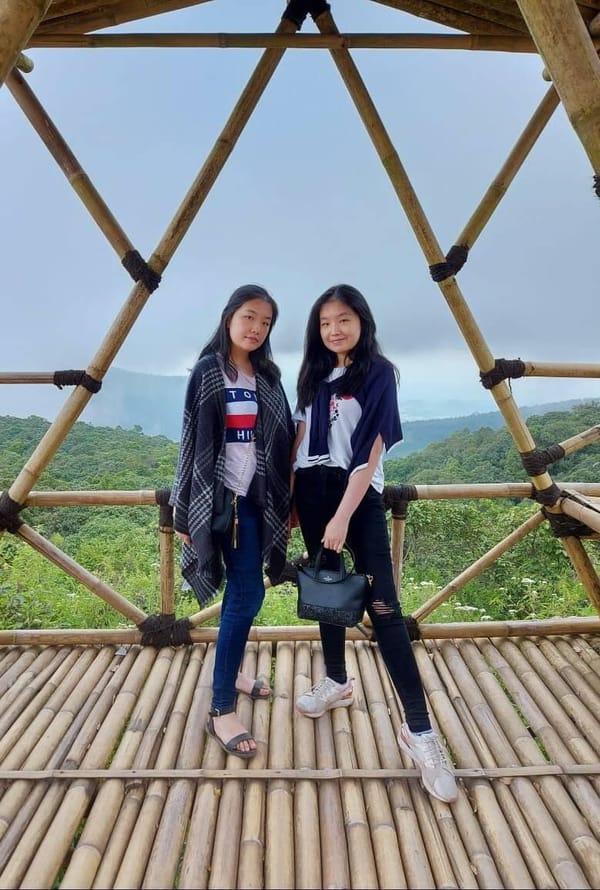 Jennifer – Jessica, Semakin Korea di Vancouver